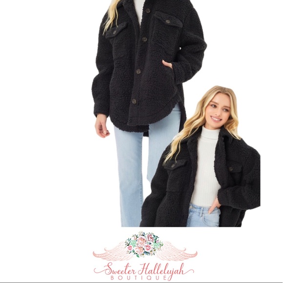 Black Sherpa button up top / shacket - Picture 1 of 3